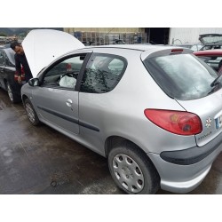 peugeot 206 berlina del año 2004