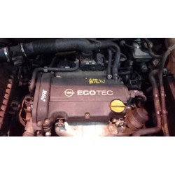 opel astra h berlina del año 2004