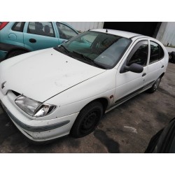 renault megane i berlina hatchback (ba0) del año 1996