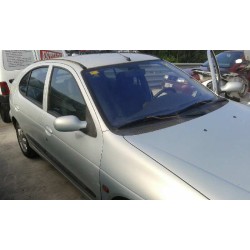 renault megane i fase 2 berlina (ba0) del año 2001