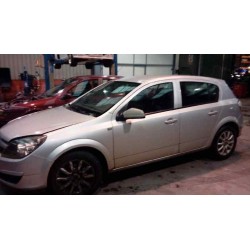 opel astra h berlina del año 2004