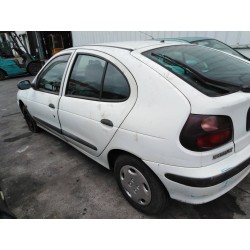 renault megane i berlina hatchback (ba0) del año 1996