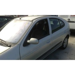 renault megane i fase 2 berlina (ba0) del año 2001