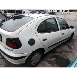 renault megane i berlina hatchback (ba0) del año 1996