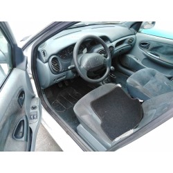 renault megane i berlina hatchback (ba0) del año 1996