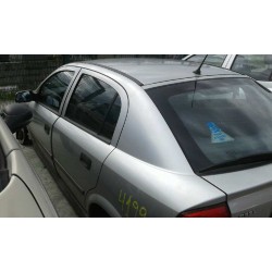opel astra g berlina del año 1999