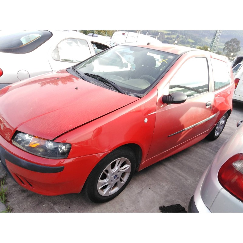 fiat punto berlina (188) del año 2001