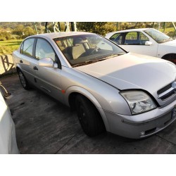 opel vectra c berlina del año 2002