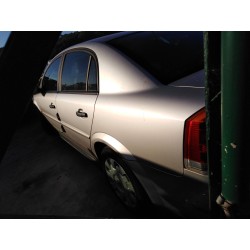 opel vectra c berlina del año 2002
