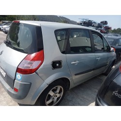 renault scenic ii del año 2004