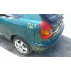 toyota corolla (e11) del año 2001