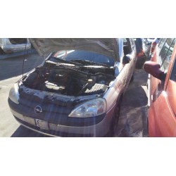opel corsa c del año 2001