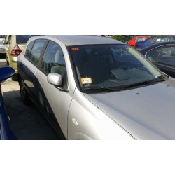 nissan almera (n16/e) del año 2000