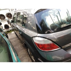 opel astra h berlina del año 2006