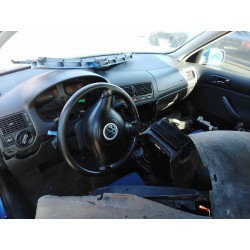 volkswagen golf iv berlina (1j1) del año 2001