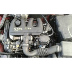 peugeot 206 berlina del año 2001