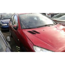 peugeot 206 berlina del año 2001