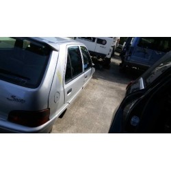 citroen saxo del año 2001