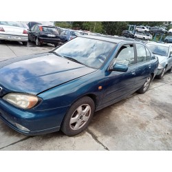 nissan primera berlina (p11) del año 2000