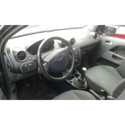 ford fiesta (cbk) del año 2004