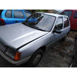 peugeot 205 berlina del año 1989