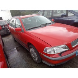 volvo v40 familiar del año 1996