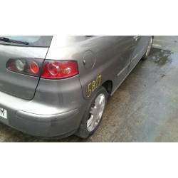 seat ibiza (6l1) del año 2002
