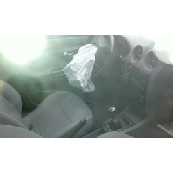 seat ibiza (6l1) del año 2002