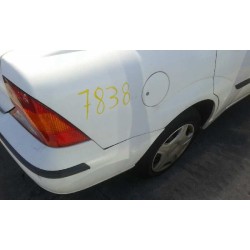 ford focus berlina (cak) del año 2004