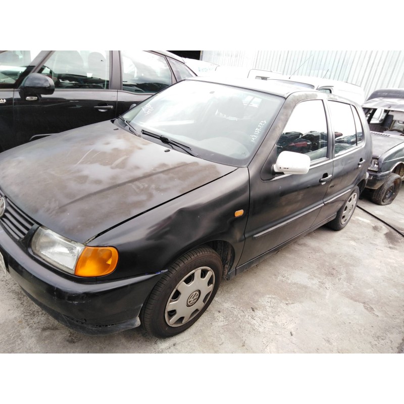 volkswagen polo berlina (6n1) del año 1996