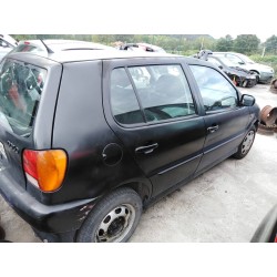 volkswagen polo berlina (6n1) del año 1996