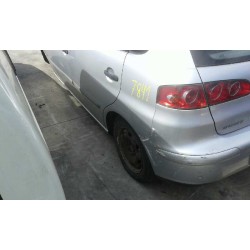 seat ibiza (6l1) del año 2002