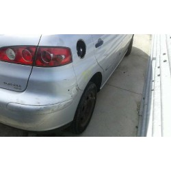 seat ibiza (6l1) del año 2002