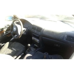 volkswagen golf iv berlina (1j1) del año 2018