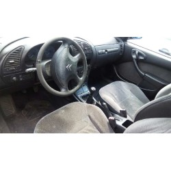 citroen xsara berlina del año 2001