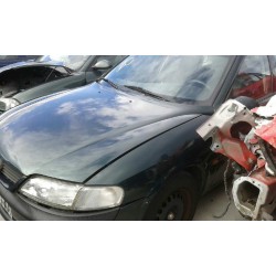 opel vectra b berlina del año 1950