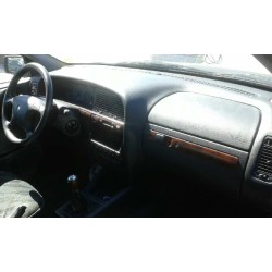 citroen xantia berlina del año 2000