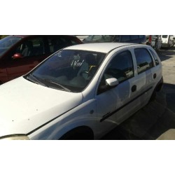 opel corsa c del año 2001