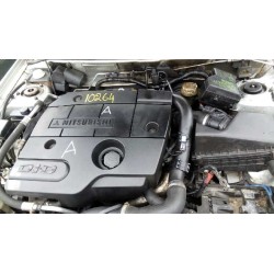 mitsubishi carisma berlina 5 (da0) del año 2001