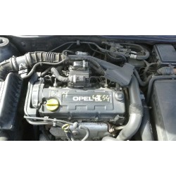 opel astra g berlina del año 2002