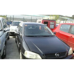 opel astra g berlina del año 2002
