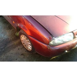 ford fiesta berlina del año 1999