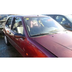 ford fiesta berlina del año 1999