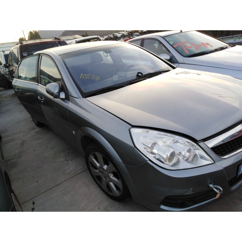 opel vectra c berlina del año 2005
