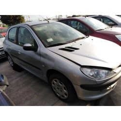peugeot 206 berlina del año 2004