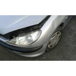 peugeot 206 berlina del año 2000