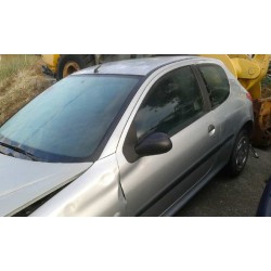 peugeot 206 berlina del año 2000