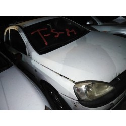 opel corsa c del año 2001