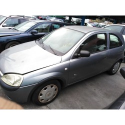 opel corsa c del año 2003