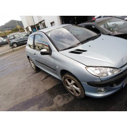 peugeot 206 berlina del año 2002